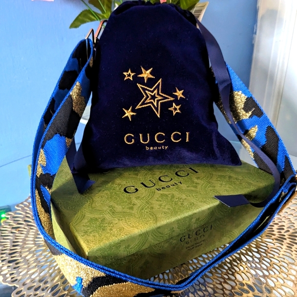 Gucci - Picture 1 of 11